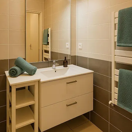 Charming Between And Center Of Juan-les-pins Антіб