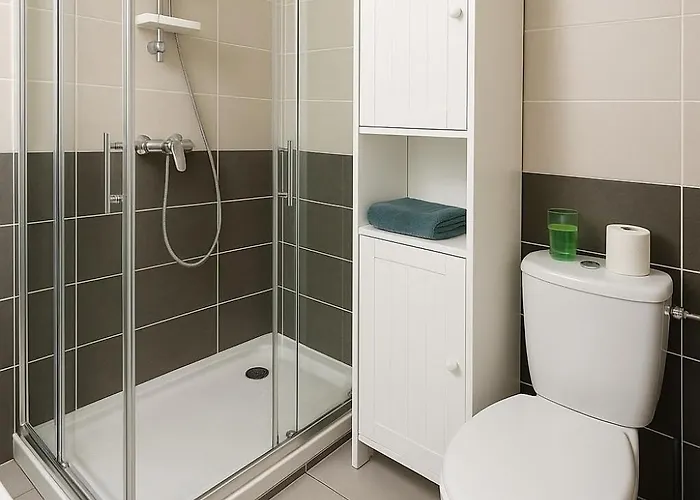 Charming Between And Center Of Juan-les-pins Апартаменти *